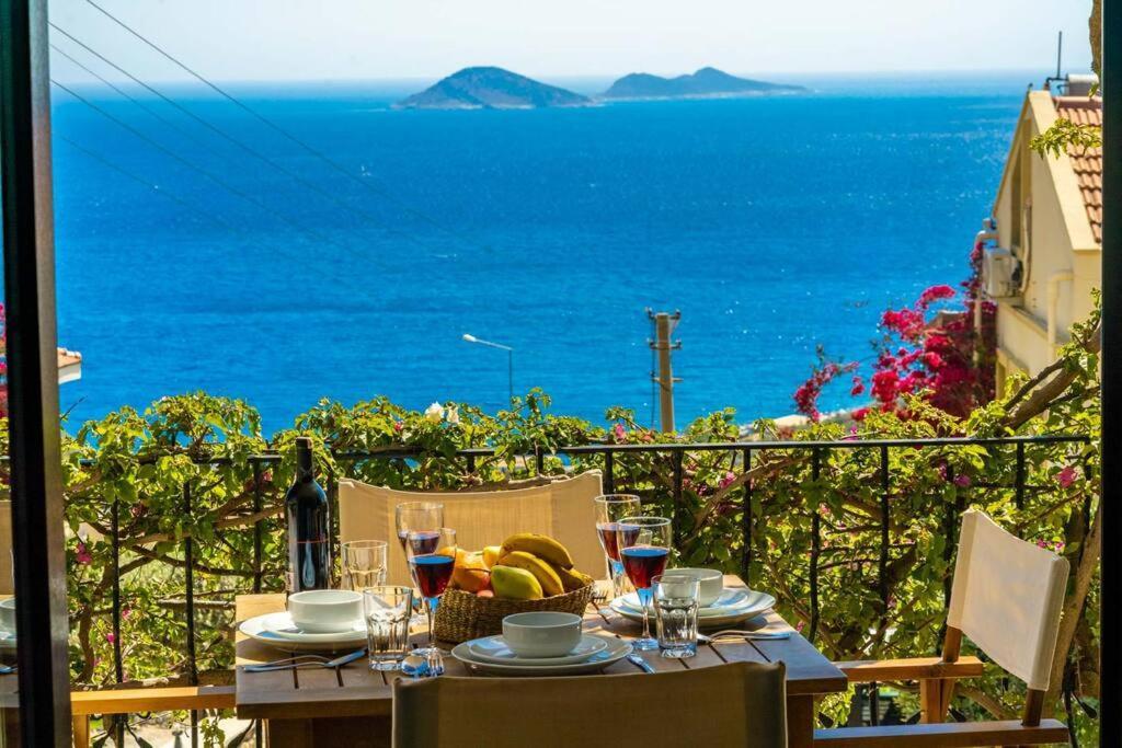 Azure Apartment With Sea View In Kalkan Exterior foto
