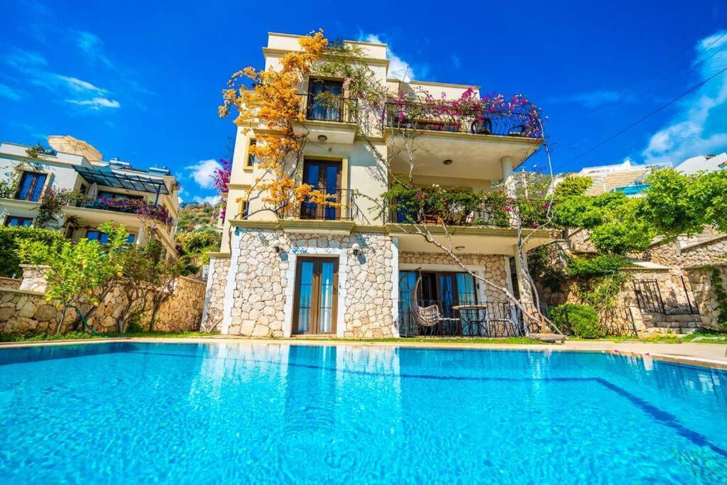 Azure Apartment With Sea View In Kalkan Exterior foto